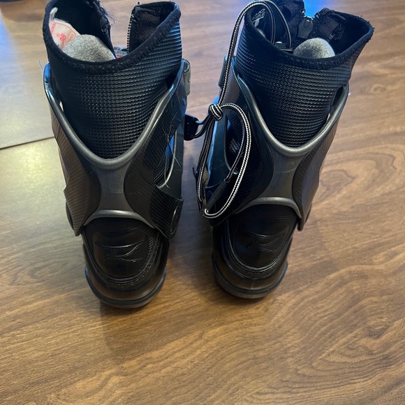 Rossignol BC7 NNN BC Cross Country Ski Boots Black Gray Mens 38 Womens 7.5 main image 10